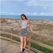 Profesora con 3 años de experiencia y un año de experiencia en el extranjero ofrece clases de inglés de forma online